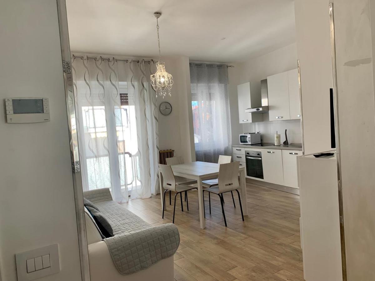 Maison Sophie Arona Extérieur photo