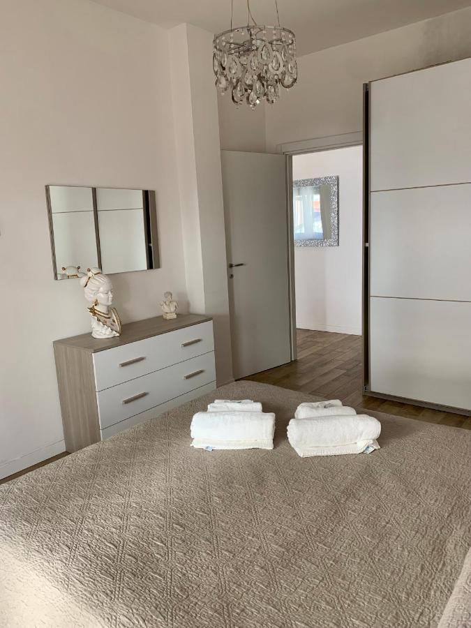 Maison Sophie Arona Extérieur photo